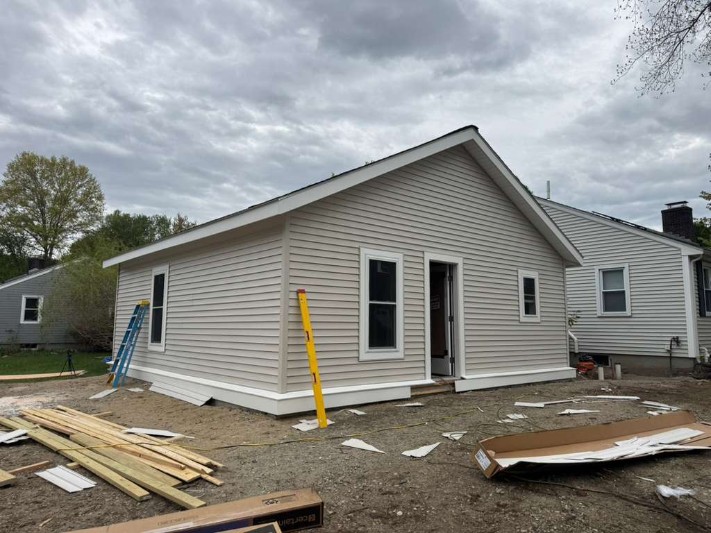Vinyl Siding by Matic Construction